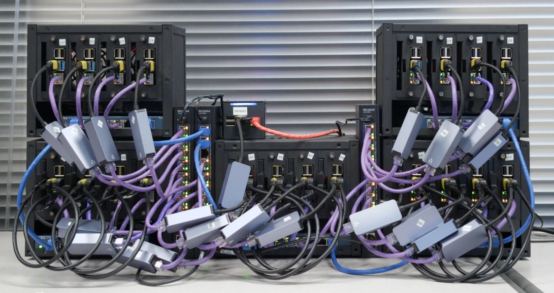 ../_images/pi4-cluster-1.webp